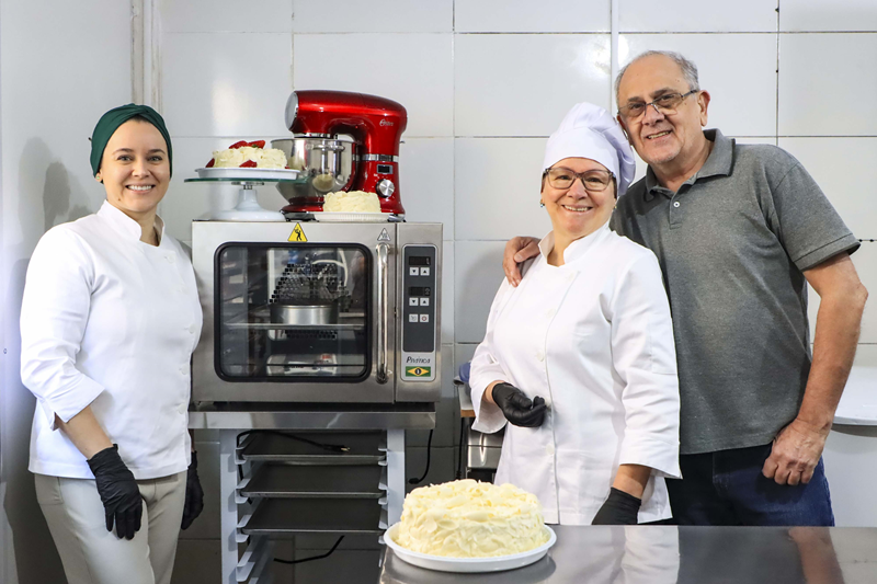 Confeiteira de Santa Felicidade é a primeira a conseguir o microcrédito da Prefeitura de Curitiba