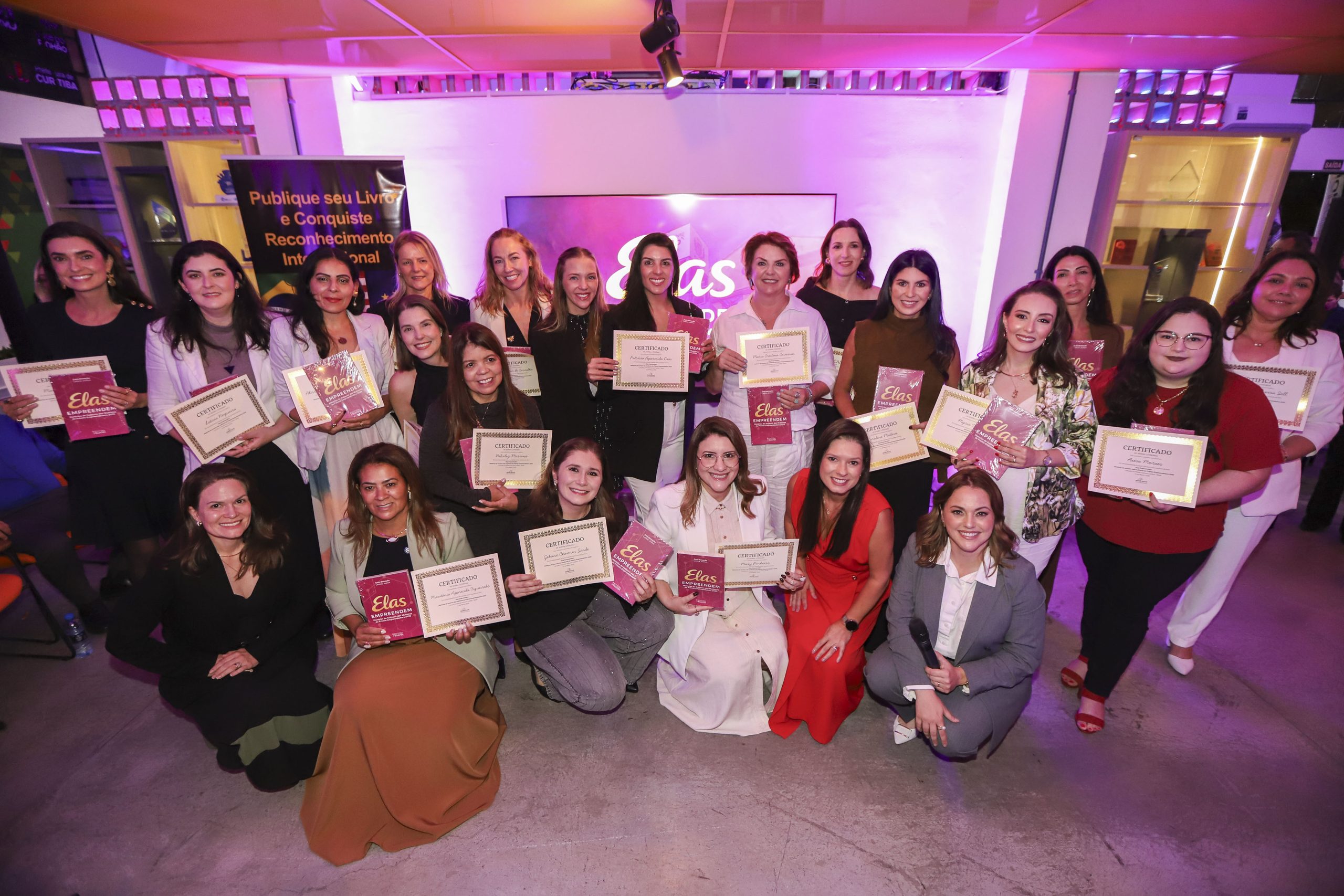 O lançamento aconteceu durante a comemoração dos dois anos do Pinhão Hub quando foi lançado o livro Elas Empreendem com histórias das vencedoras do prêmio de 2025. 
Curitiba, 12/03/2026. 
Foto: Ricardo Marajó/SECOM